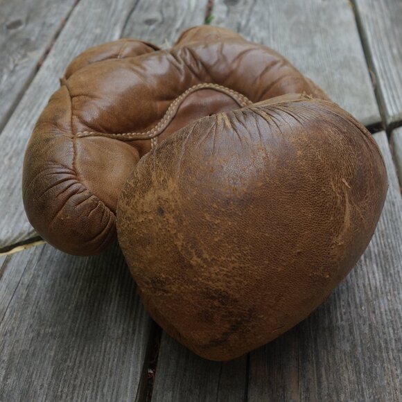 Vintage Spalding Boxing Equipment Brown Boxing Gloves - Picture 10 of 16